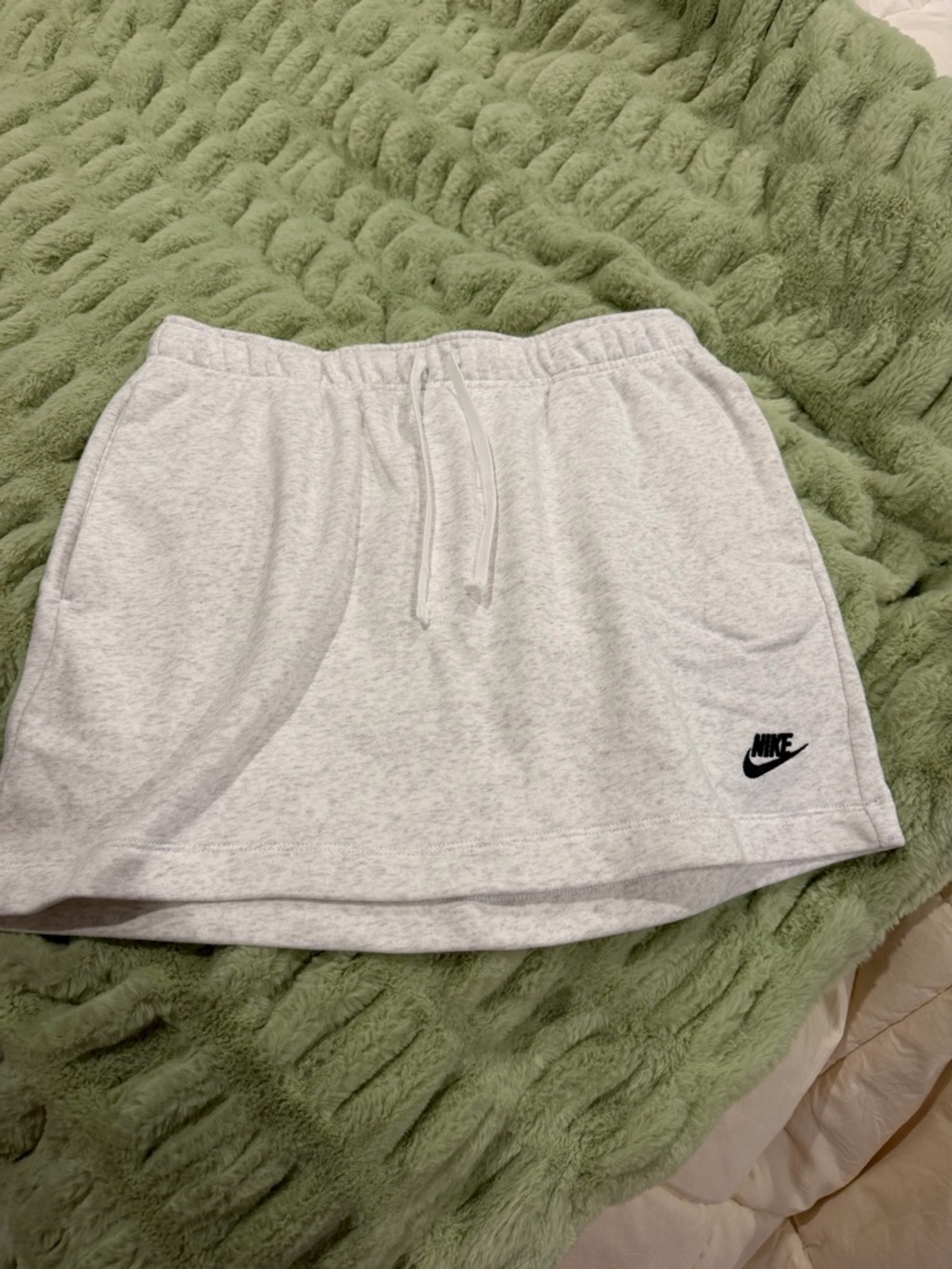 Nike Light Gray Athletic Skirt with Drawstring. Brand new. Size medium